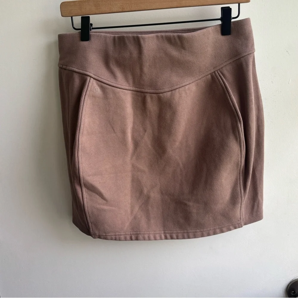 Lululemon Scuba‎ High Rise Mini Skirt